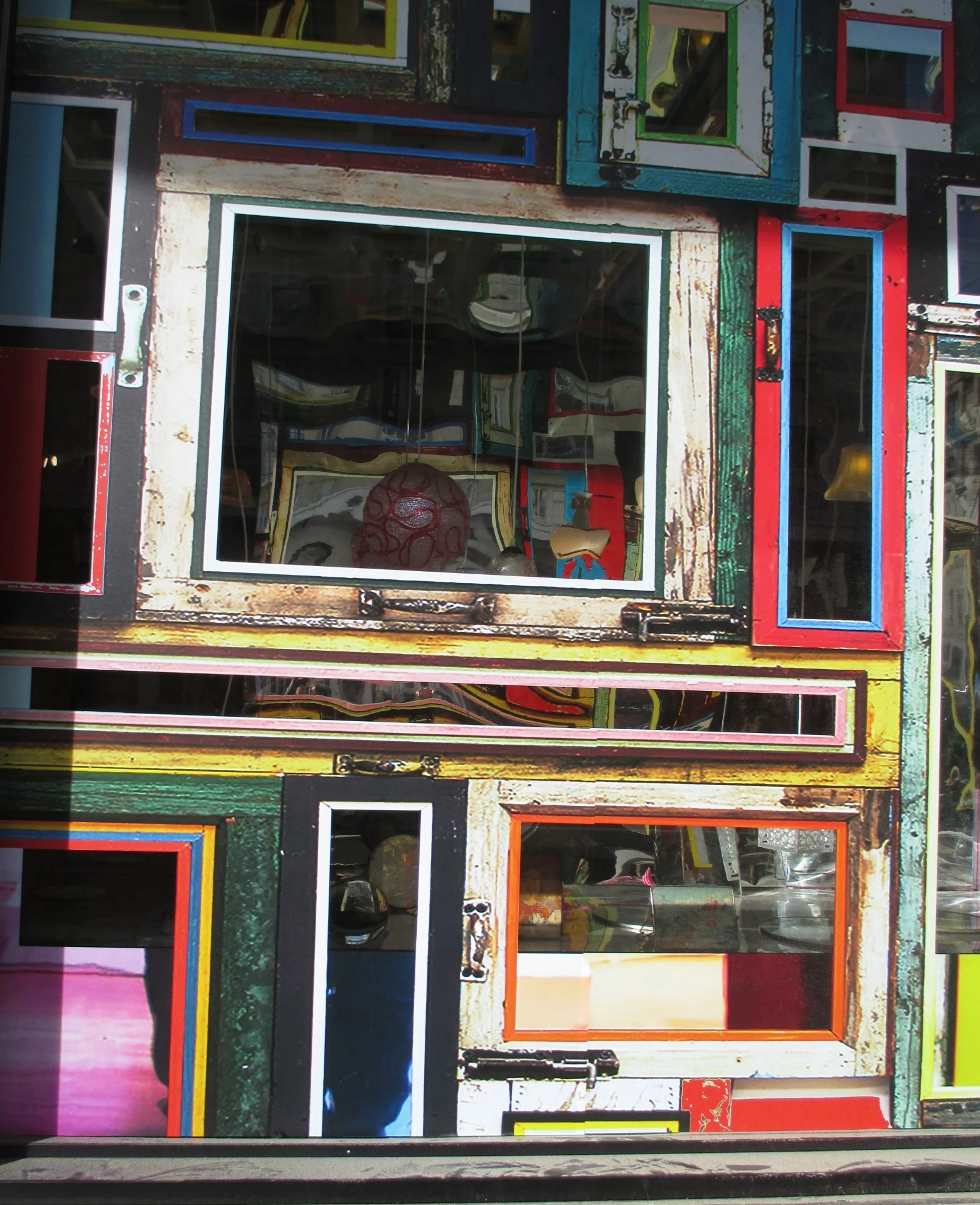 SONG DONG (Objets Divers Et Variés)